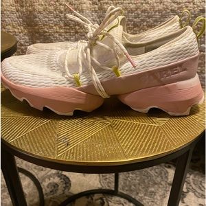 Sorel athletic shoes